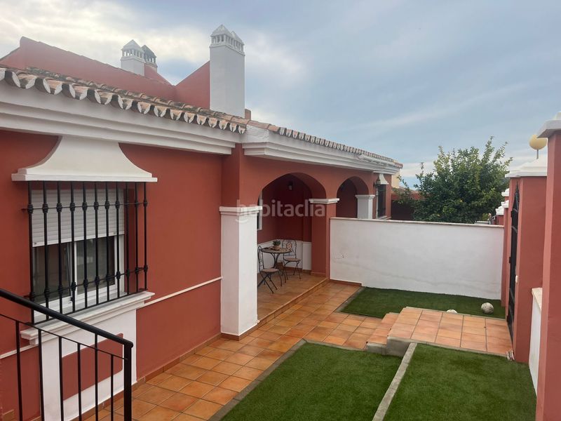 Foto 61550e0a-ef8b-46ff-bf49-5f133351b9e9. Casa adossada amb aparcament piscina a Viña Málaga Torre del Mar