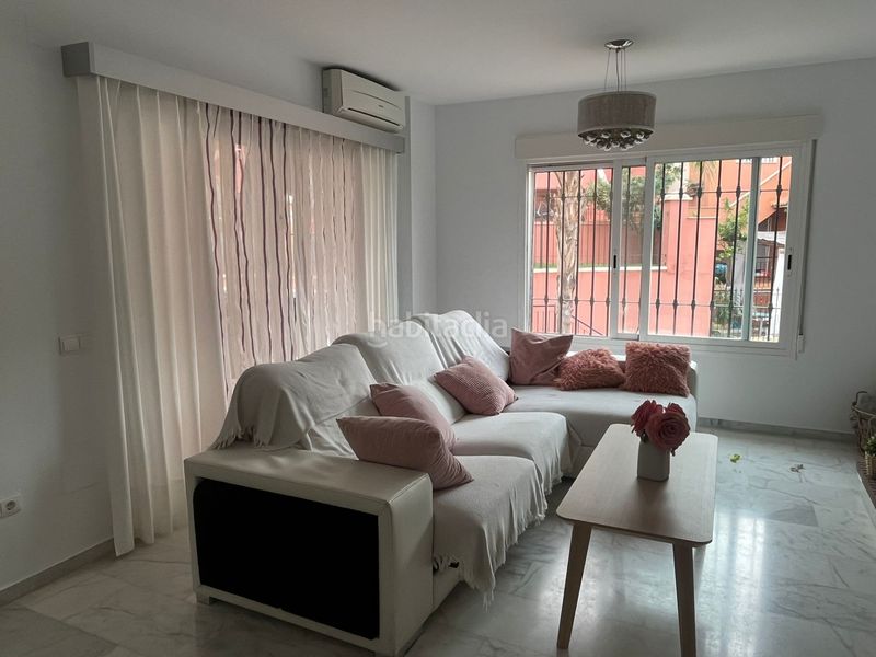 Foto 77d9fb27-9e8e-41b7-a043-baf00fe01463. Casa adossada amb aparcament piscina a Viña Málaga Torre del Mar