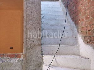 Foto 91a6f2a1-8d10-4265-bd2d-79561874c142. Casa adossada a Periana