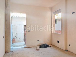 Foto fbfa60b6-fd22-4cf9-863e-9946504c2eae. Casa adossada a Periana
