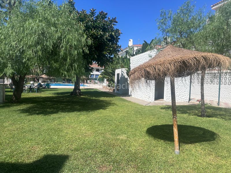 Foto 23862d73-2866-44af-ab50-12b0114379b0. Pis amb xemeneia calefacció piscina a Benajarafe