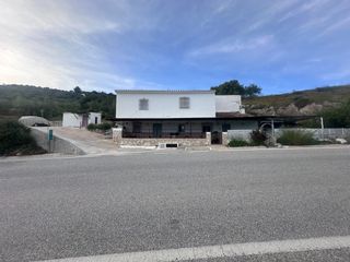 Masia  Barrio puente don manuel. ¡descubre tu refugio rural en alcaucín!