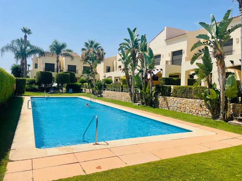 Foto e9d6f7c0-9edc-4568-a4c7-b0a1fac27fc0. Casa aparellada amb calefacció aparcament piscina a San Javier