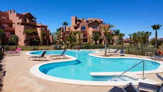 Apartment in Mar Menor golf. Fantãstico apartamento en primera planta situado en el exclusivo