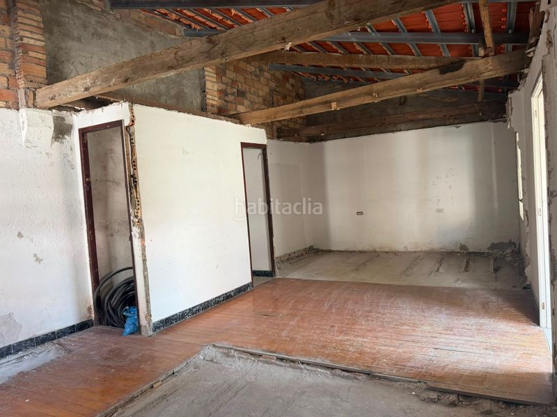 Foto b8b1a9d6-fcea-4bdd-8630-aa83274f0027. Casa amb calefacció aparcament a Teis Vigo