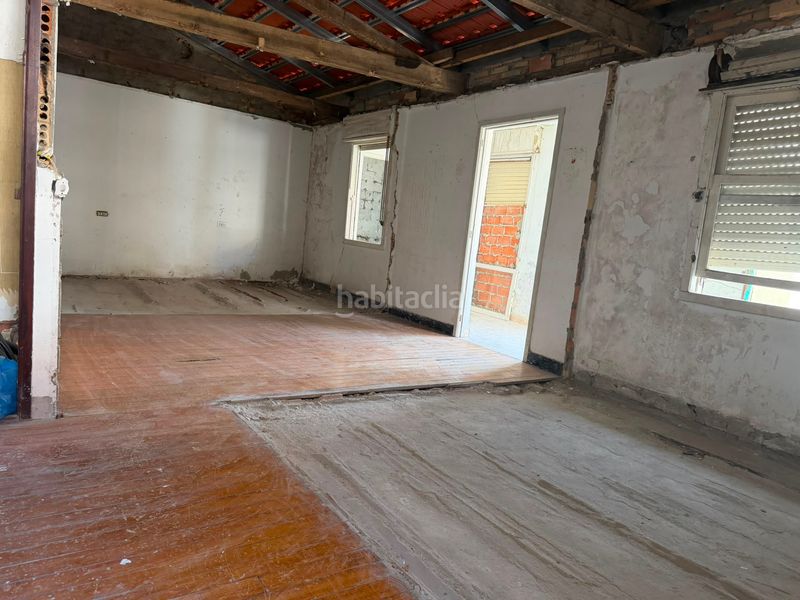 Foto bcabf326-d87e-4916-b42a-3a67035ebffd. Casa amb calefacció aparcament a Teis Vigo