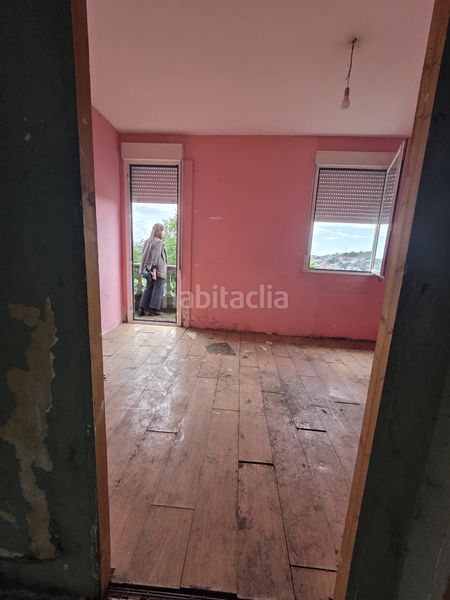 Foto fadfc5c7-356c-499a-87ea-1f6633b67260. Casa amb aparcament a Lavadores Vigo