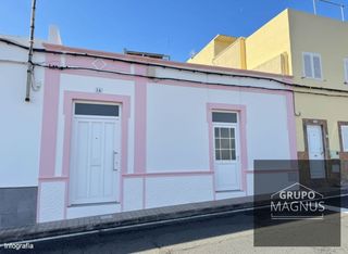 Chalet in Calle Marqués del Muni 54