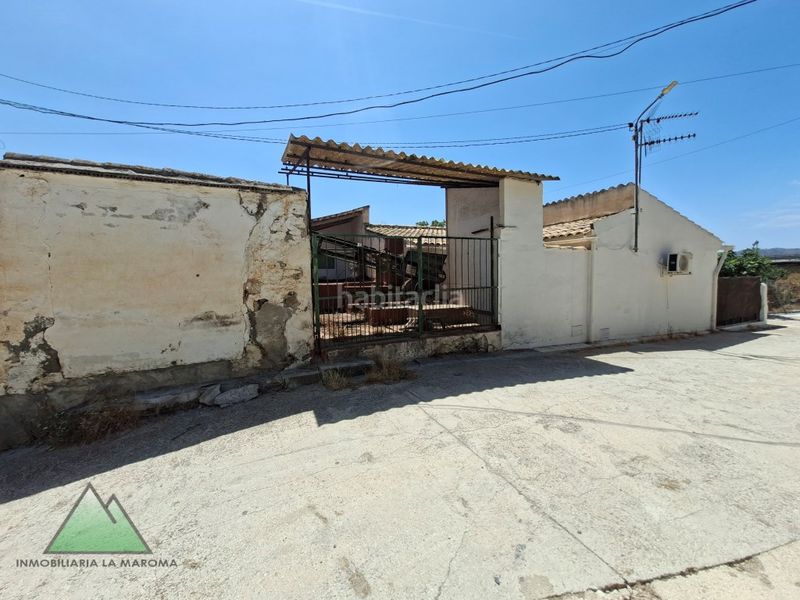 Foto 4a76501f-86db-4bfb-a6a6-44703d0e10cc. Casa amb aparcament a Alcaucín