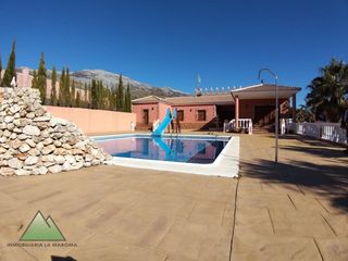 Chalet  Calle castillo. Exclusiva casa esstilo castillo, con vistas de ensueño en sedell