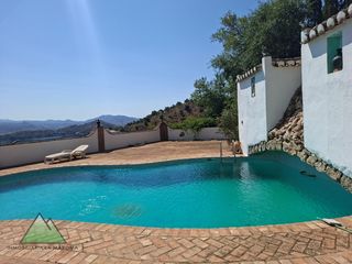 Maison  Calle pizarras. Espectacular villa en los romanes