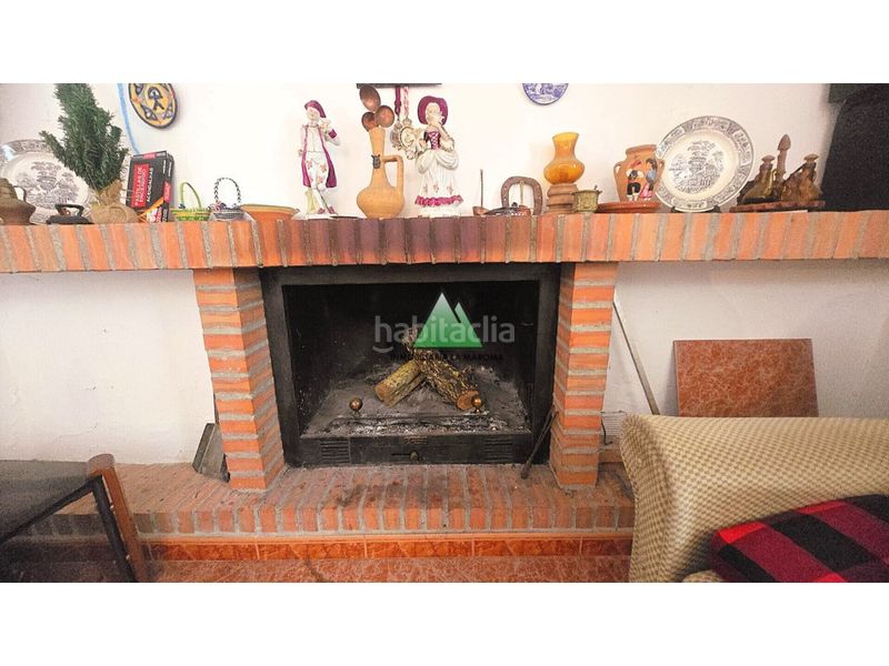 Foto a7f91c3e-e579-4ed9-b21b-56775311092f. Casa adossada a Alfarnate
