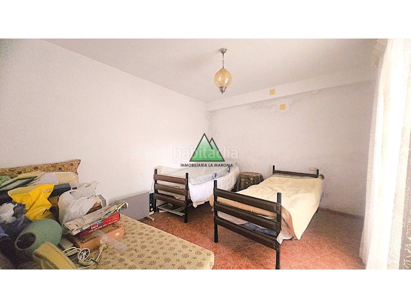 Foto d136bf89-2c98-4893-b514-a03e1a9bfbd7. Casa adossada a Alfarnate
