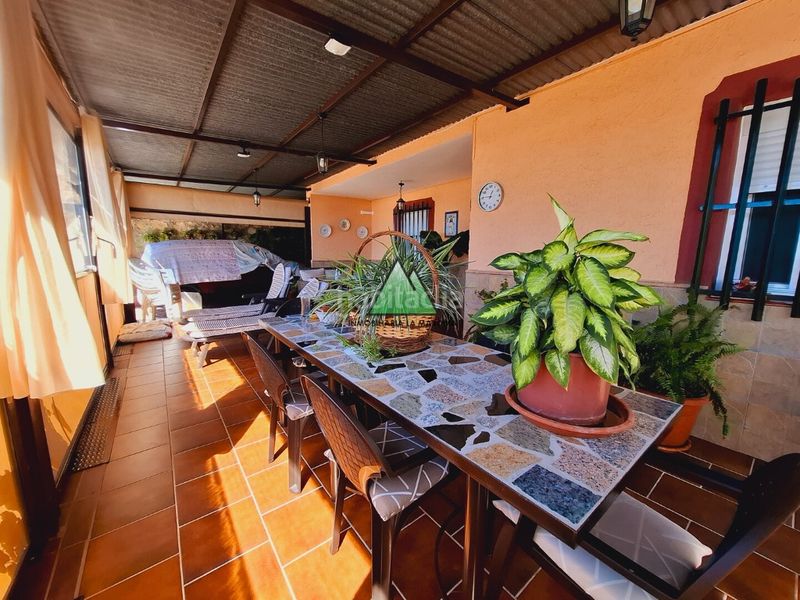 Foto 9e7bb1cf-baa6-478b-b0c2-6b0c550e570b. Chalet exclusivo chalet!!! en Alcaucín