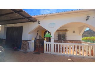 Casa a Alcaucín. Maravilloso chalet