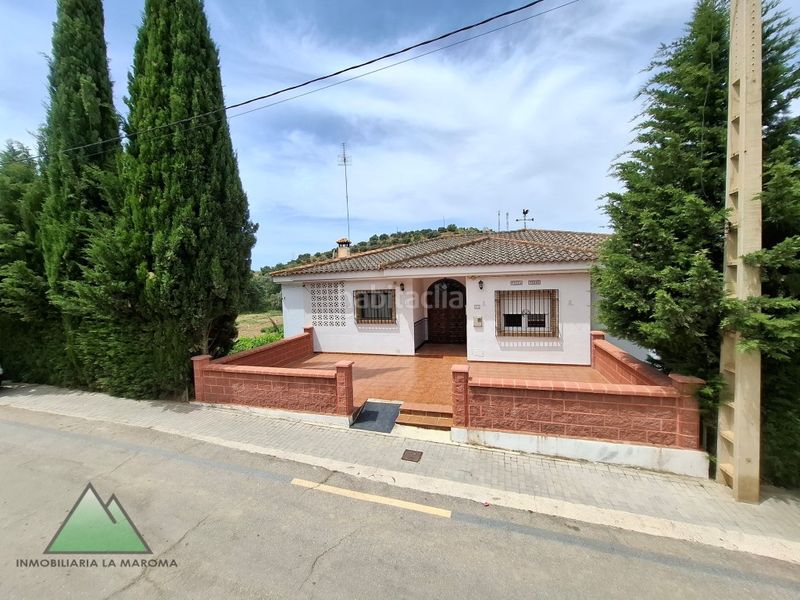 Foto a2161751-1dcf-43f3-a6ec-aba719c712cd. Xalet amb aparcament a Loja