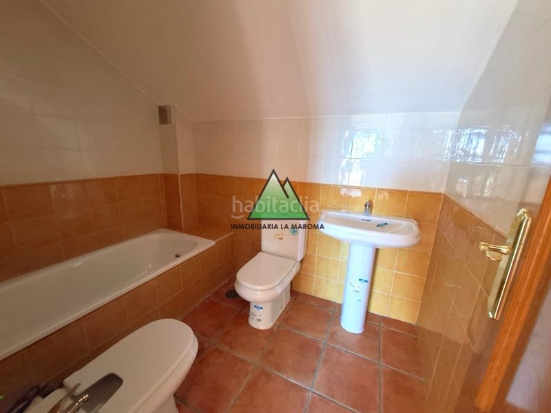 Foto 0be9aa8b-355d-42b1-abb8-e02d1b644004. Àtic amb aparcament a Alcaucín