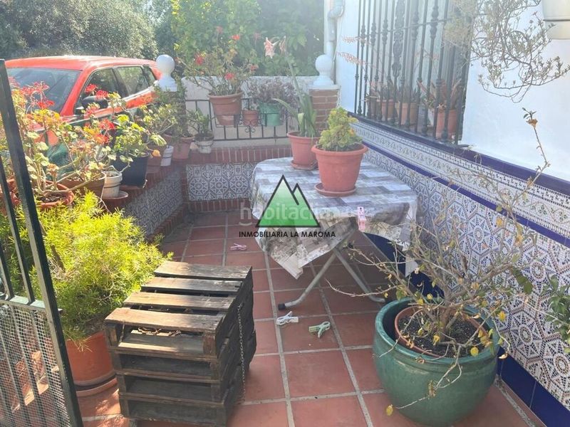 Foto 0aee856a-aae1-4822-8d72-d9a7b652a18e. Masia amb aparcament a Periana