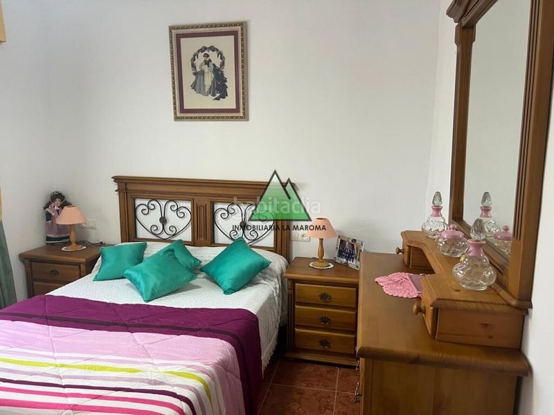 Foto c36d3e1f-3320-49a7-b36a-4b9a86fe680e. Masia amb aparcament a Periana