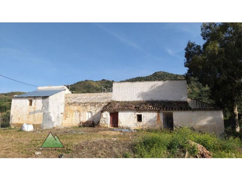 Foto c0aa463b-e154-4c12-a596-faea2ac79c86. Masia a Comares