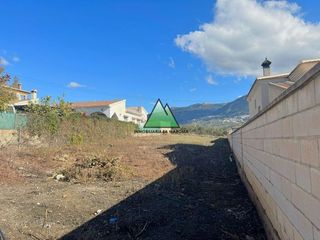 Terreny residencial a Alcaucín. En venta solar urbano en puente don manuel