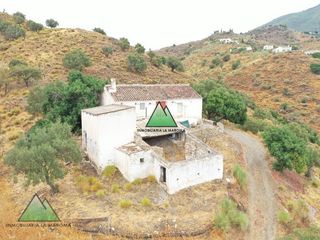 Mas à Canillas de Aceituno. Gran oportunidad de inversión