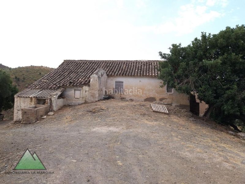 Foto e3ee6fed-ca04-4c62-a867-a6a4880bf343. Masia a Canillas de Aceituno