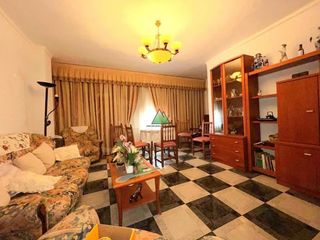 Casa a Zafarraya. Gran oportunidad