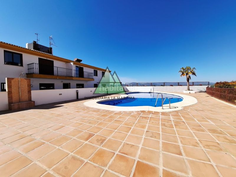 Foto bc232db6-bbfe-4341-99d5-c3f98afd61ab. Apartament amb aparcament a Alcaucín