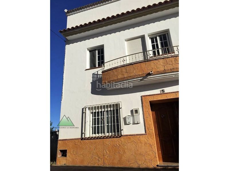 Foto 9211d9ee-5b7f-42e2-a8a0-ce0ce15f9891. Casa amb aparcament a Periana