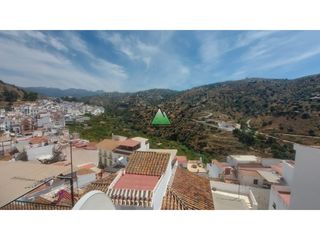 Haus  Carretera torrox de. Chalet adosado en torrox pueblo con terrazas y vistas