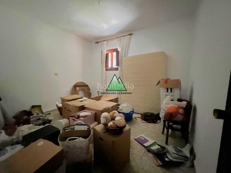 Foto 4bd3c820-e5f1-41b2-92b6-a60c4278a13d. Casa amb aparcament a Loja