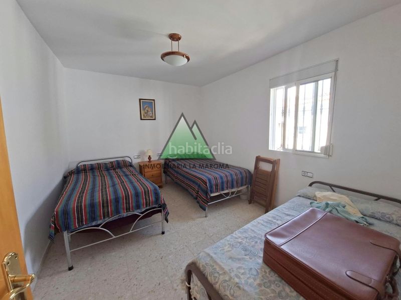 Foto 54f9416e-c315-4e38-a587-a1271e4fd365. Casa amb aparcament a Periana