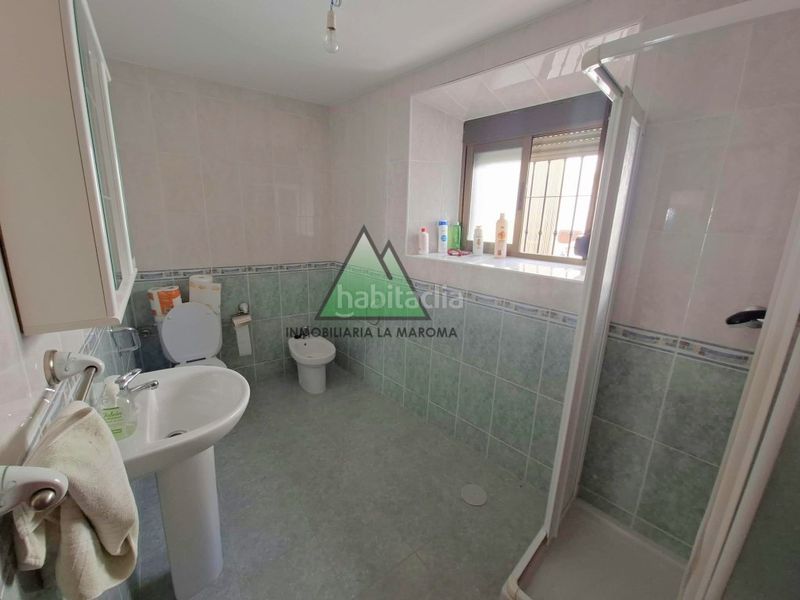 Foto a467ee4a-9472-4a46-ac6a-c6966ed8e04e. Casa amb aparcament a Periana