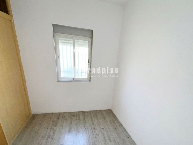 Foto cf83ed22-d8c3-4e01-85df-7683e3b09a89. Casa amb calefacció a Palomeras Bajas Madrid