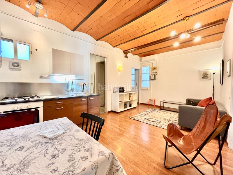 Foto 7be2f857-7d21-49dd-b5dc-d3e423eaced3. Rent flat with heating in El Poble Sec - Parc de Montjuïc Barcelona