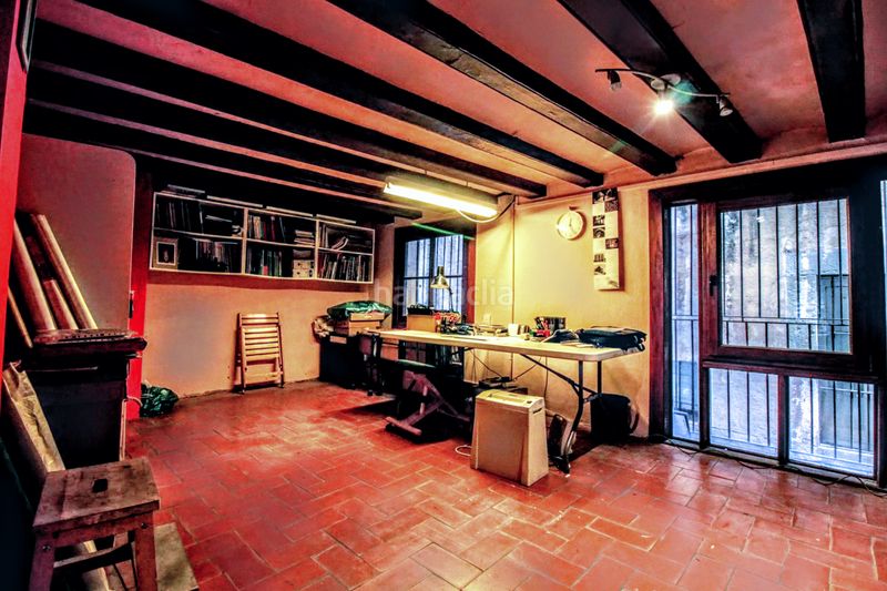 Foto cb2f1e66-8769-47f5-a387-f31f8e6c52ec. Local comercial a Gòtic Barcelona