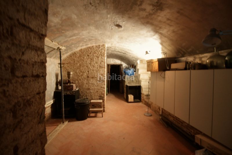 Foto f0fa997c-a00e-4adf-8fb1-a993c3ce3ac3. Local comercial a Gòtic Barcelona