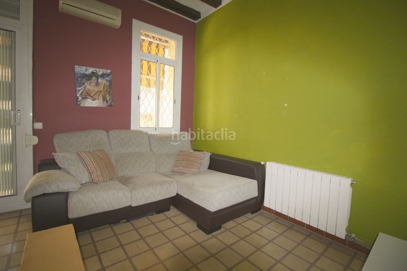 Foto 050fa910-c6d4-48d8-8779-384236b02a3d. Piso en Raval Barcelona