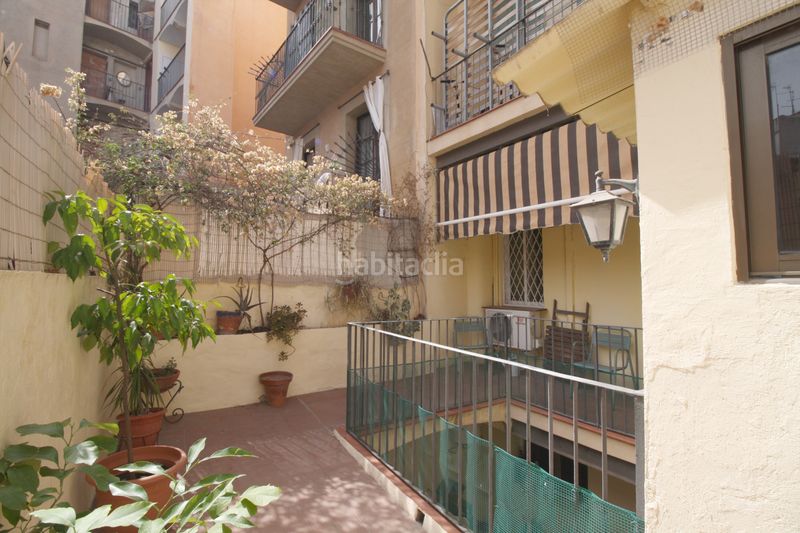 Foto e477e871-4c1e-4f9b-bb29-c99d0325994b. Piso en Raval Barcelona