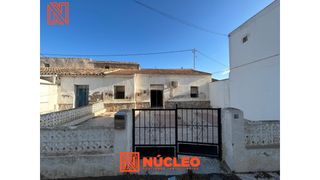 House in Calle fragata 18. Chalet adosado en venta