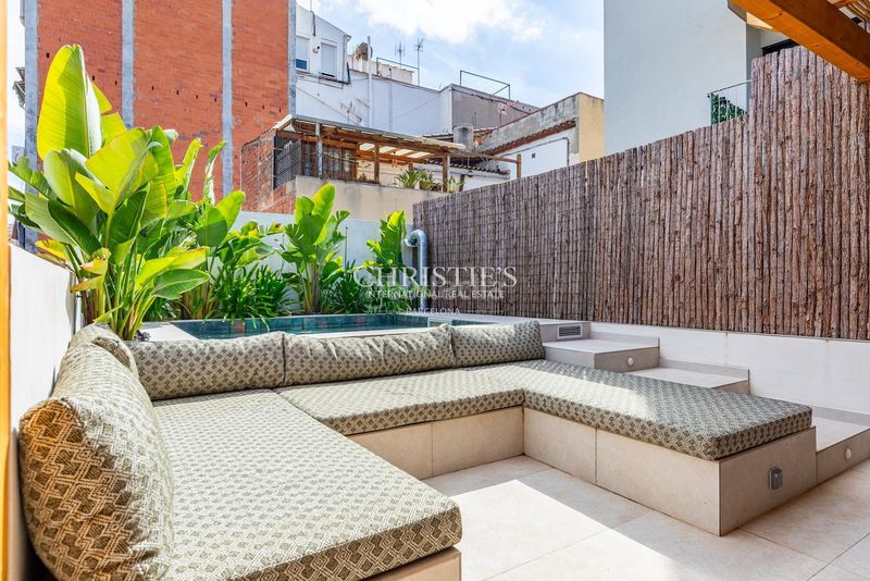 Foto b23a8045-ab5d-4092-835b-3b17fd2d417d. Dúplex amb calefacció piscina a Manresà Badalona