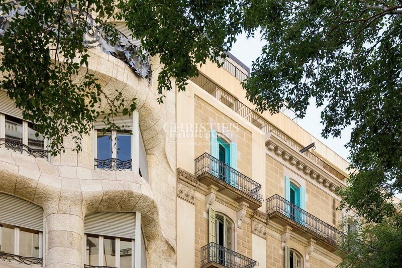 Foto f1ff8b9e-f19a-4018-accc-1a19d9f7f699. Dúplex a Dreta de l´Eixample Barcelona