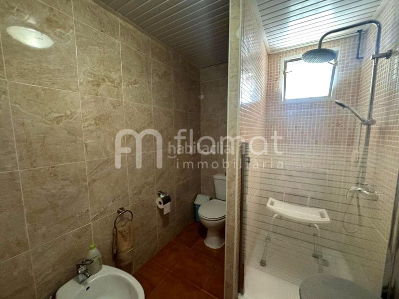 Foto 75928585-5800-445b-9671-0f76d4fe19a4. Casa amb xemeneia aparcament a Botarell