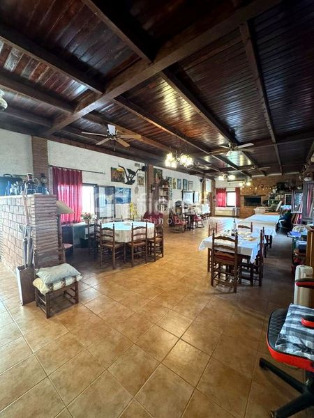 Foto b7659737-08da-42fb-bfc0-e5735bdd4fe0. Casa amb xemeneia aparcament a Botarell