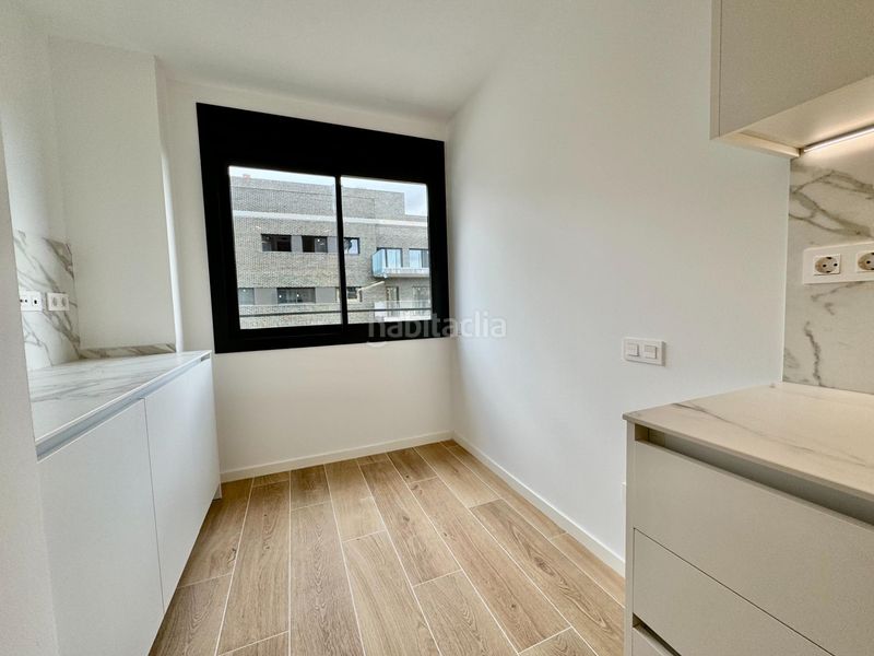 Foto 3a8579b9-ee70-4263-9a60-9f08b2aac27d. Rent flat with heating parking pool in Finestrelles Esplugues de Llobregat