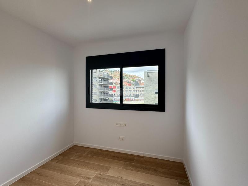 Foto 556ba04c-7403-42ab-bb55-65e83d65d43f. Location attique avec chauffage parking piscine dans Esplugues de Llobregat