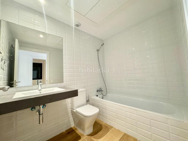 Foto c8690edd-1674-4046-9398-37dd267a306b. Miete dachwohnung mit heizung parking pool in Finestrelles Esplugues de Llobregat