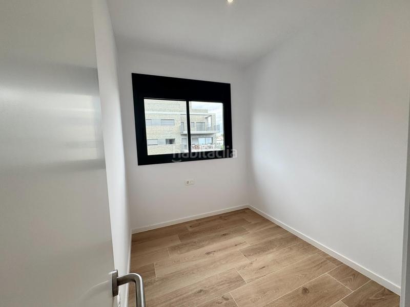 Foto 7df6341e-d5fe-485b-9db6-376a0880d625. Rent penthouse with heating parking pool in Finestrelles Esplugues de Llobregat