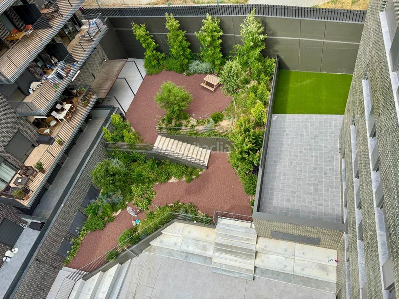 Foto bd5c151c-7e38-49e5-9ec4-c95fd4eb9258. Rent penthouse with heating parking pool in Finestrelles Esplugues de Llobregat